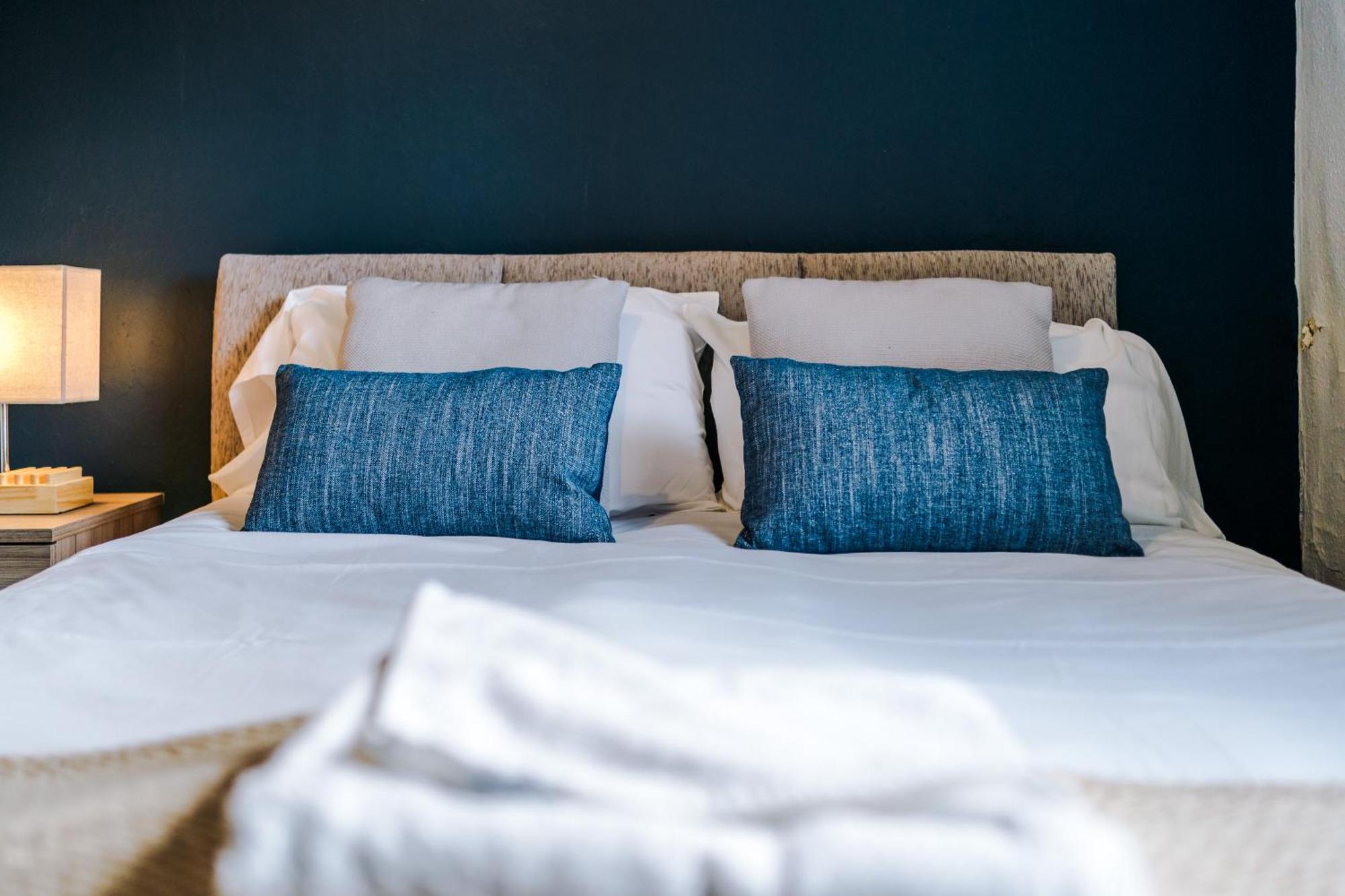 Queens Avenue - - Sleeps 9 * Chester